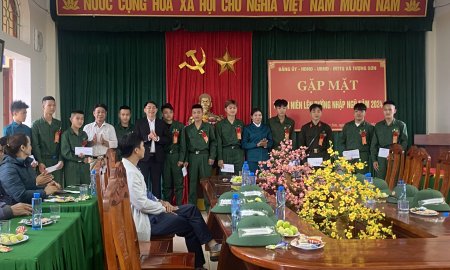 Đảng ủy- HĐND-UBND-UBMTTQ xã Tượng Sơn gặp mặt, tọa đàm thanh iên nhập ngũ năm 2024